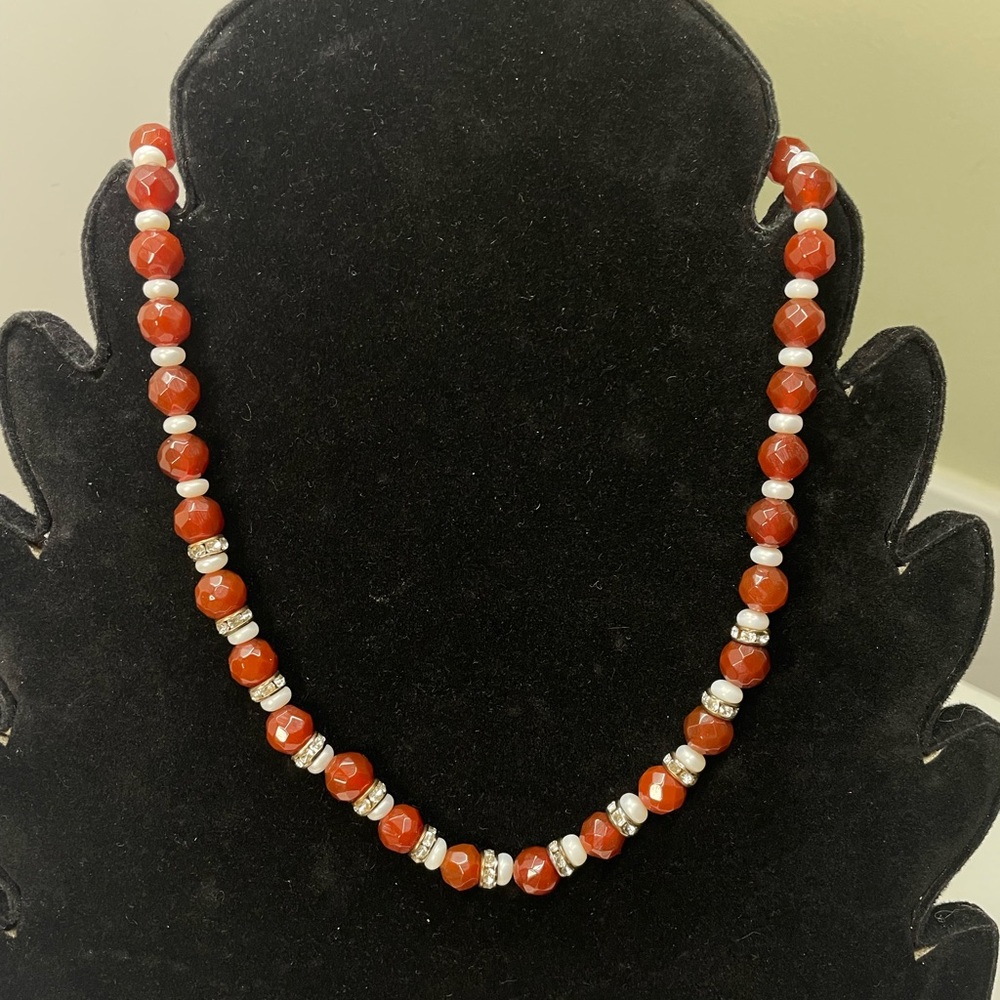 16” 14k white gold gf agate and pearl Beaded Necklace
